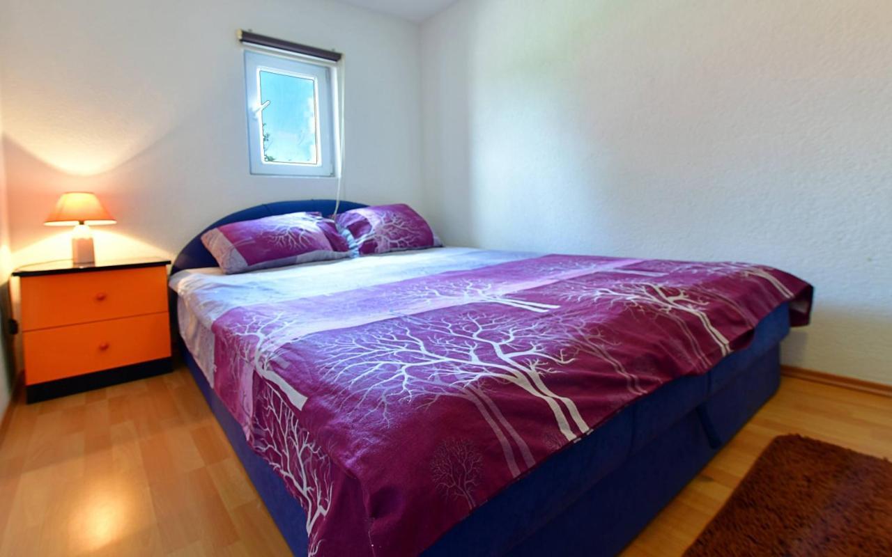 House Luna Rakovica Buitenkant foto