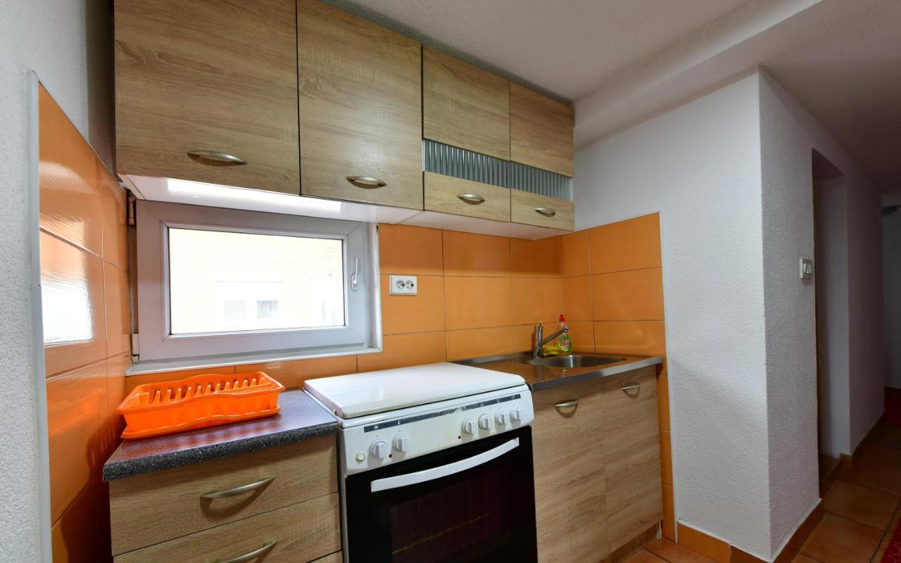 House Luna Rakovica Buitenkant foto