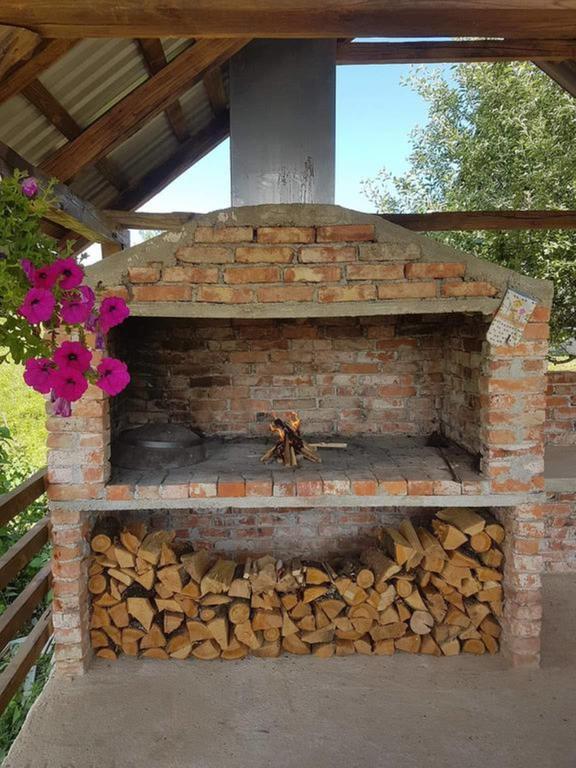 House Luna Rakovica Buitenkant foto
