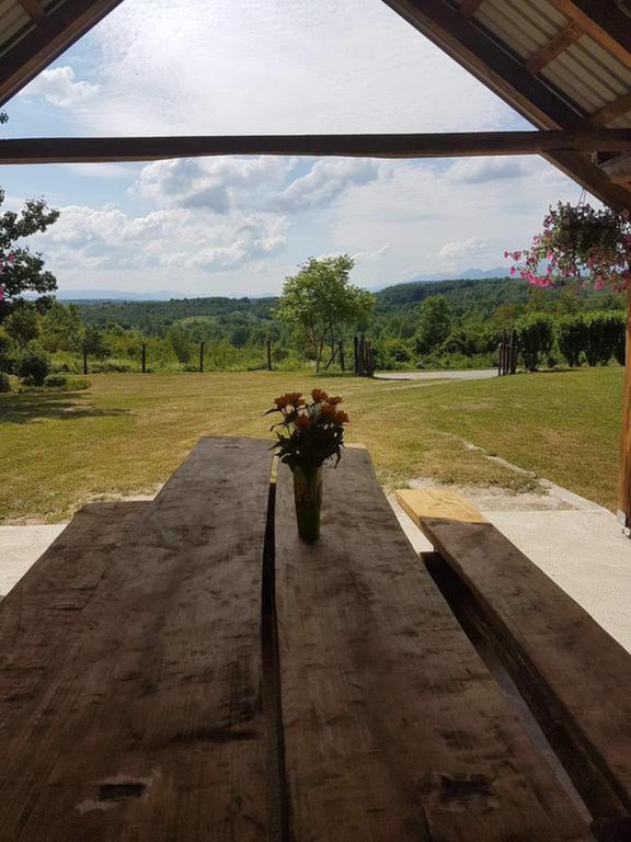 House Luna Rakovica Buitenkant foto