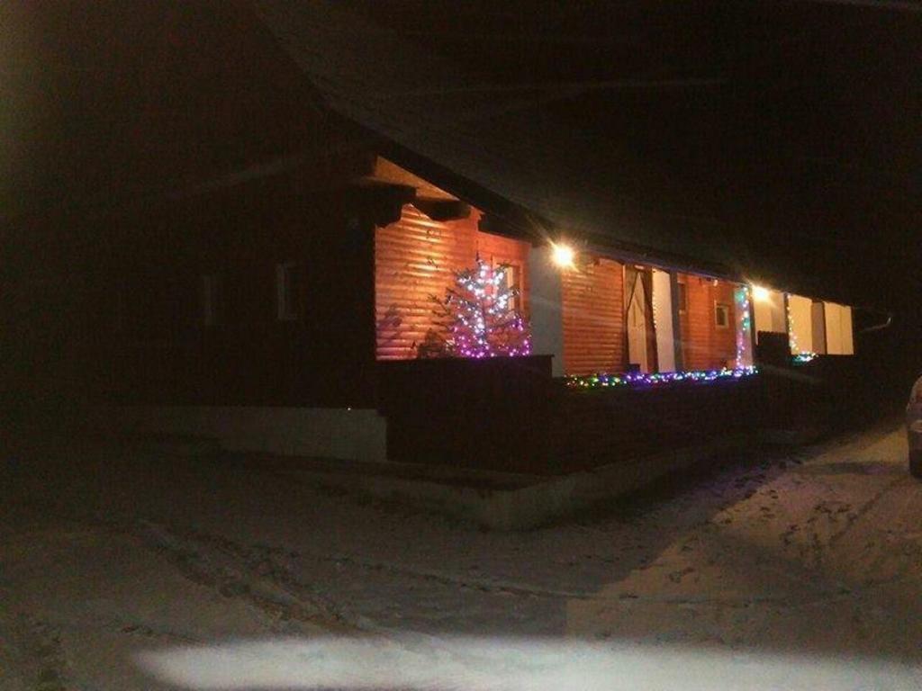 House Luna Rakovica Buitenkant foto